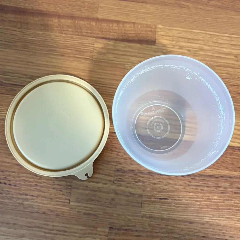 Tupperware‎ Wonderlier Bowl 148-8 Harvest Yellow Seal Frosted Clear Small Good